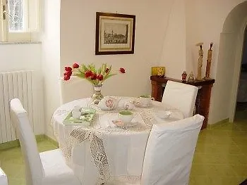 Alojamento de Acomodação e Pequeno-almoço Il Tulipano 5*